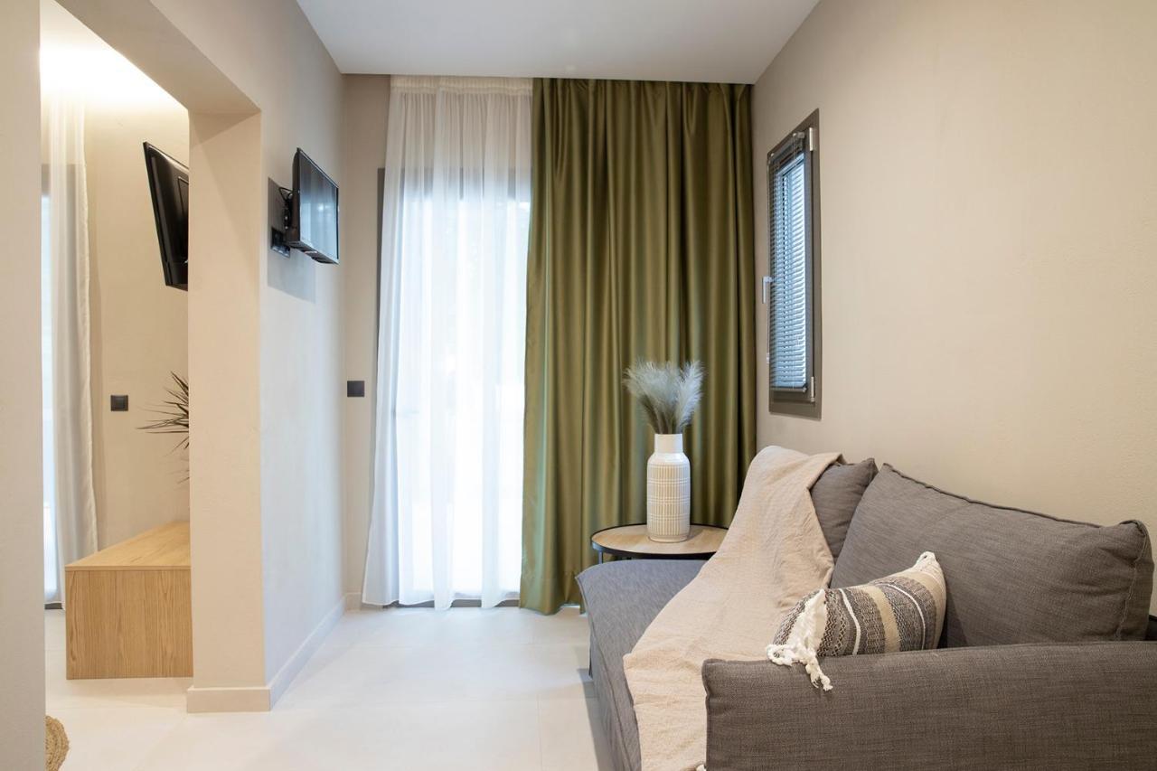 Olympus Suites Paralia Pantaleimonos Luaran gambar
